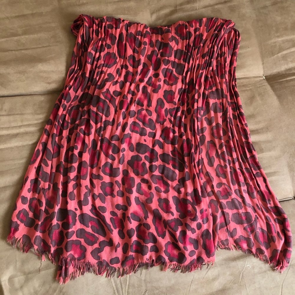 Leopard print scarf